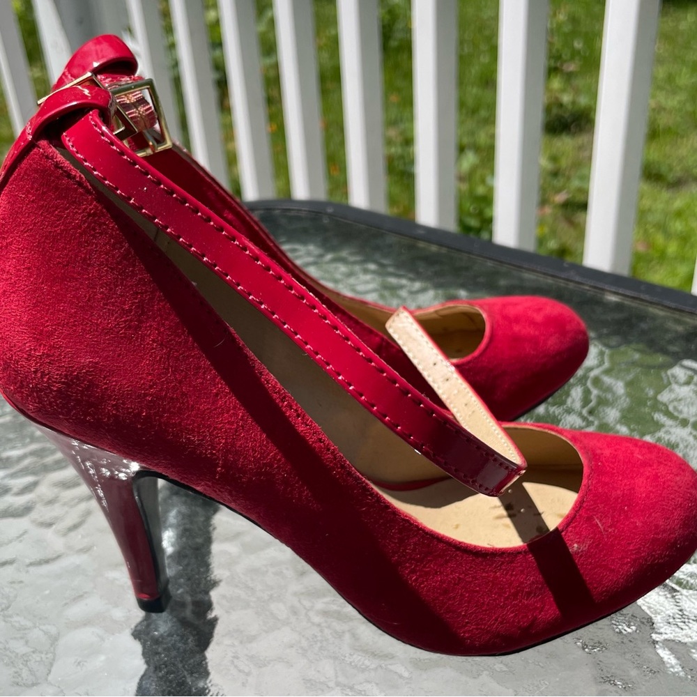 American Rag Red Suede Heels